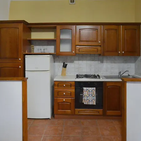 Awesome In With Kitchen Αρέτσο